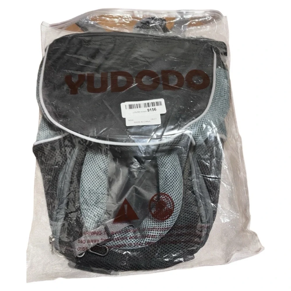 Yudodo Backpack Pet Carrier (NWT)